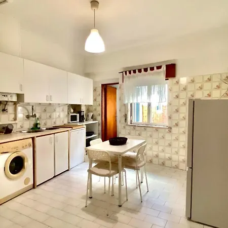 Chiado With Terrace 2 아파트 리스본